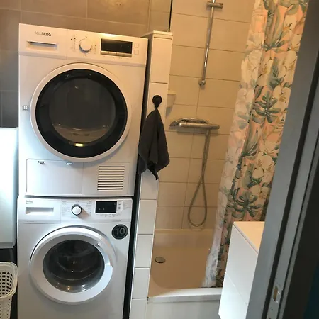 Confortable Proche Centre Et Ideal Pour Uliege Sart Tilman アパート